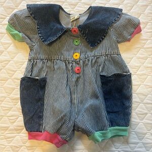 Vintage Bubble Romper
Size 24 month
Color block
